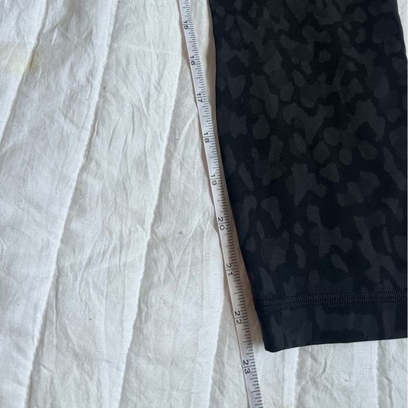 lululemon athletica Charcoal Leopard Leggings - Picture 4 of 6